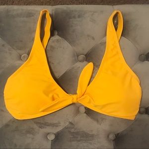Von Maur Yellow Bikini Top - Size LG -fits like MD